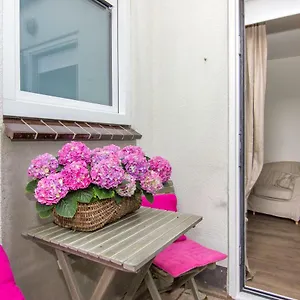 Apartment Romana